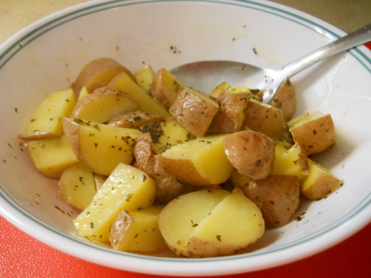 Buttered Basil Potatoes